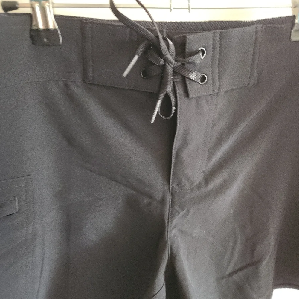 Athleta Swim Board Shorts Trunks Lace-Up Waist Black Zip Pockets Xl 14